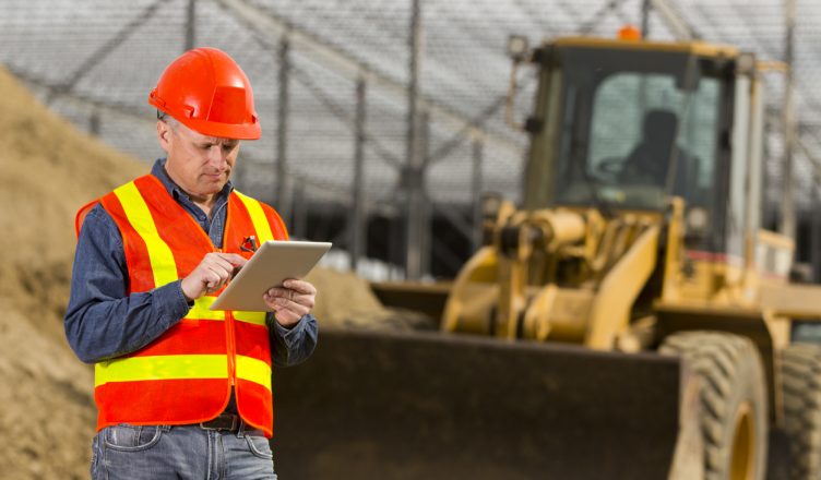 Understanding the Data: How Construction Equipment Tracking Can Improve Fleet Management